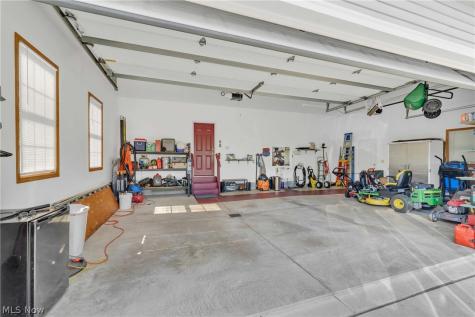 2275 Abbeyville Road Valley City OH 44280