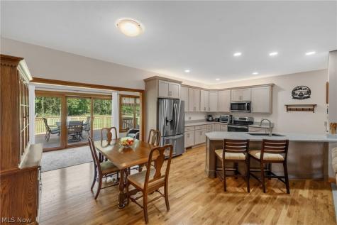2275 Abbeyville Road Valley City OH 44280