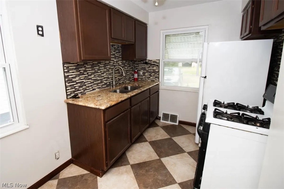 16007 Lotus Drive Cleveland OH 44128