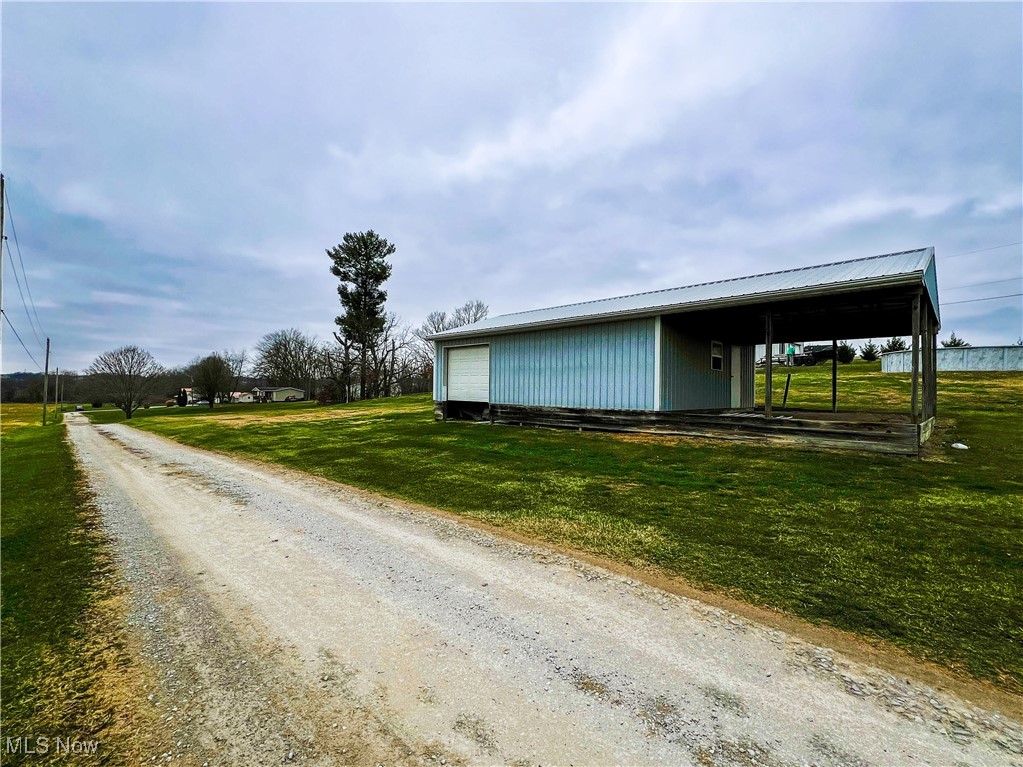 3895 Adamsville Road Zanesville OH 43701