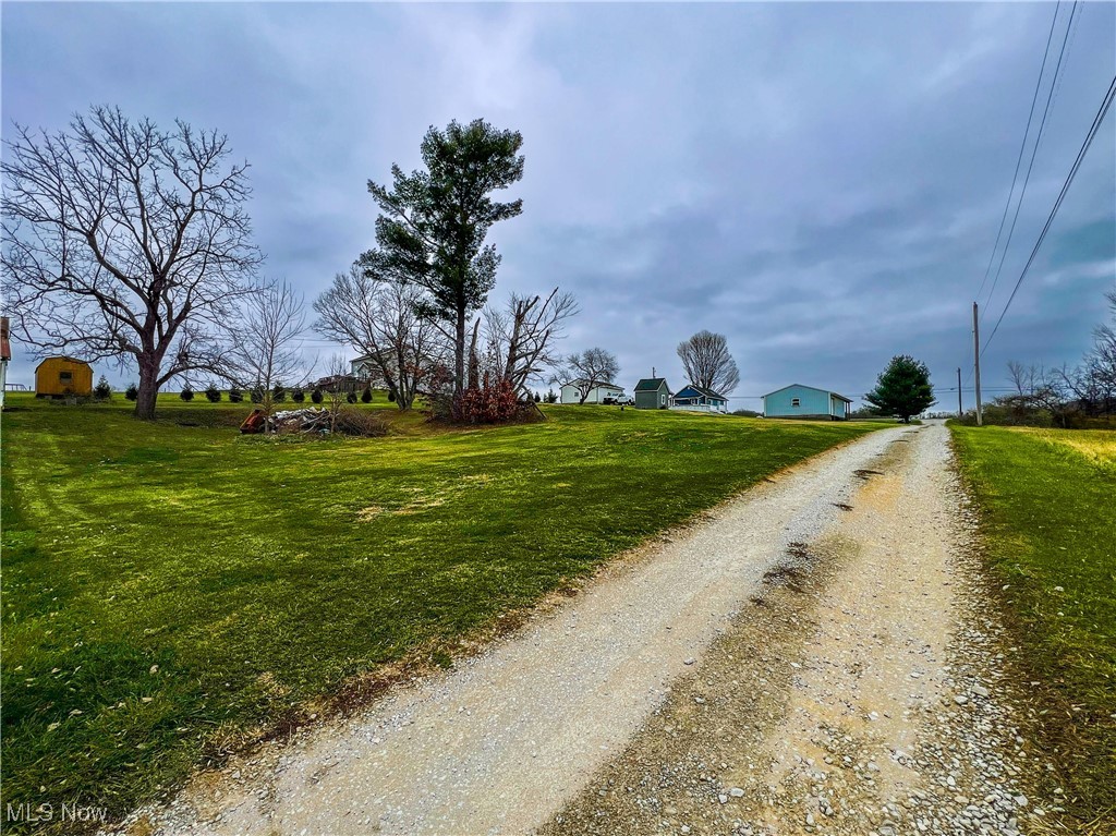 3895 Adamsville Road Zanesville OH 43701