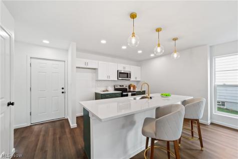 4061 Harwood Road South Euclid OH 44121