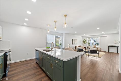4061 Harwood Road South Euclid OH 44121