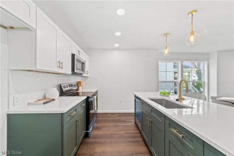4061 Harwood Road South Euclid OH 44121