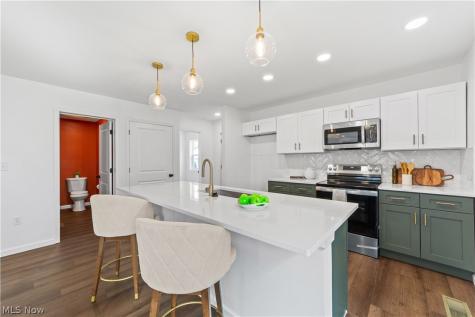 4061 Harwood Road South Euclid OH 44121