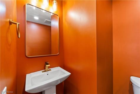 4061 Harwood Road South Euclid OH 44121