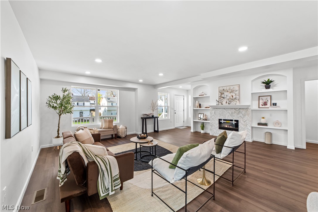 4061 Harwood Road South Euclid OH 44121