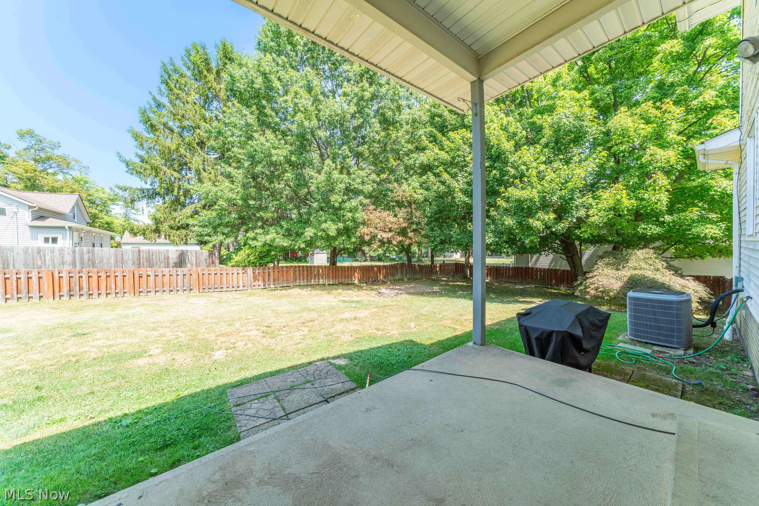 3175 Chestnut Road Seven Hills OH 44131