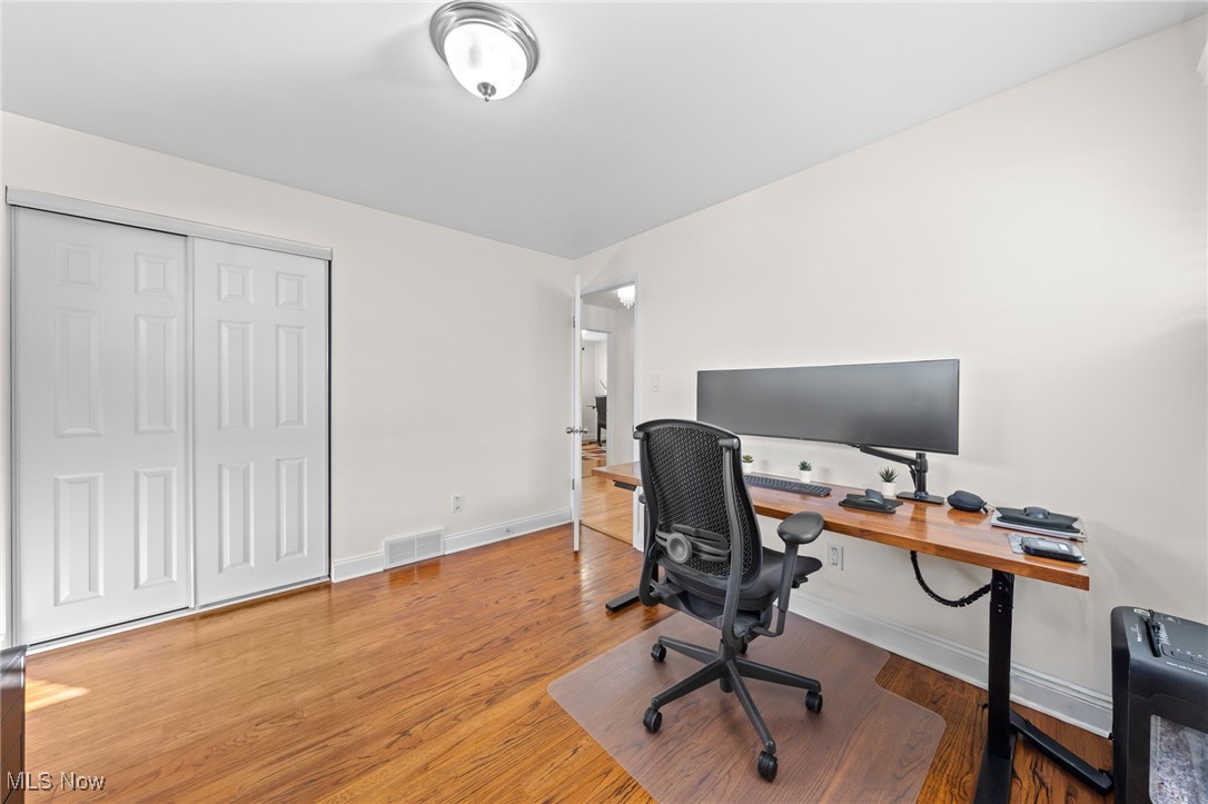 5810 Laverne Avenue Parma OH 44129