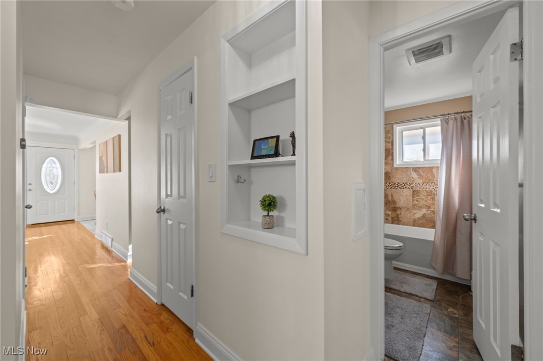 5810 Laverne Avenue Parma OH 44129