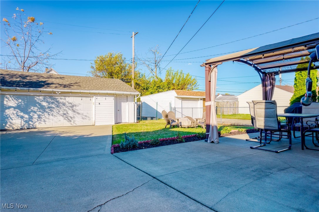 5810 Laverne Avenue Parma OH 44129