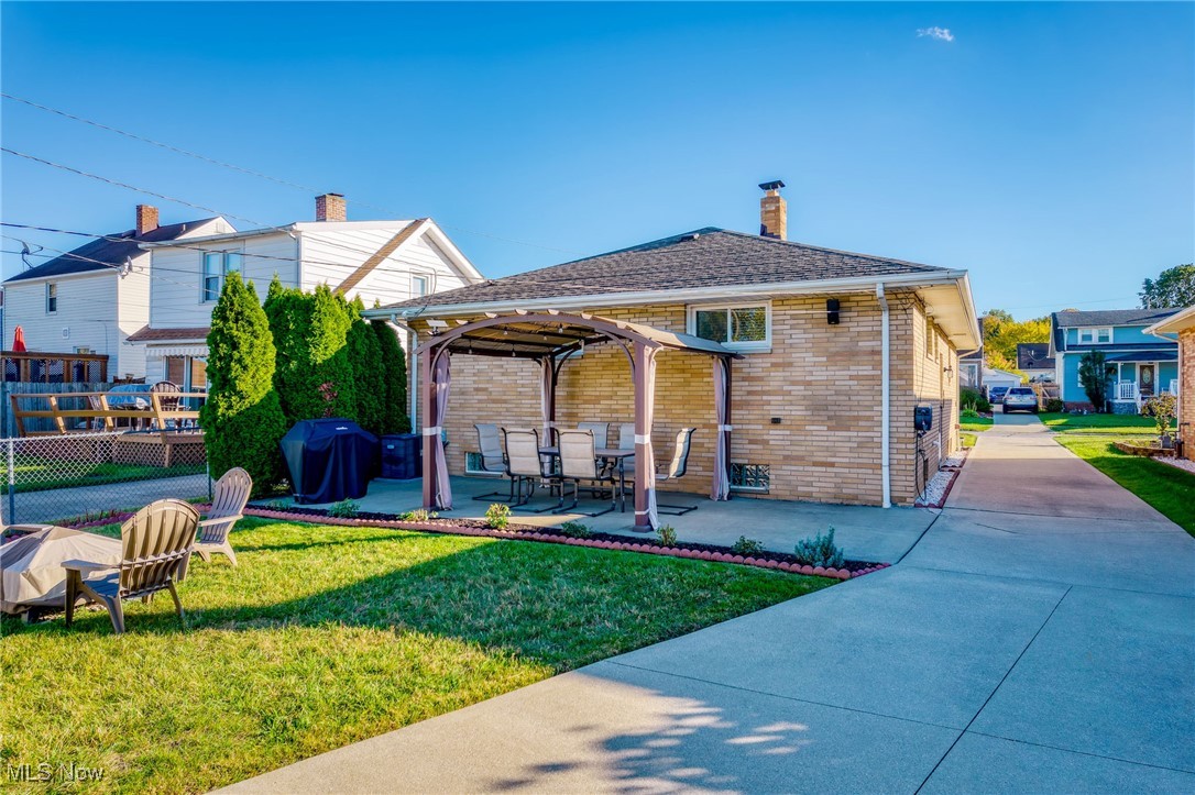 5810 Laverne Avenue Parma OH 44129