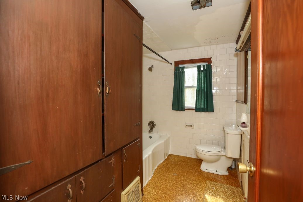 6425 Wall Street Ravenna OH 44266