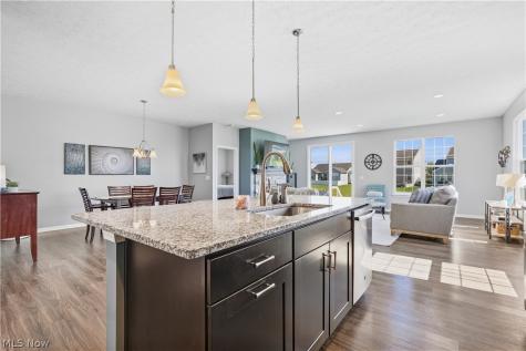 6671 Amber Way North Ridgeville OH 44039