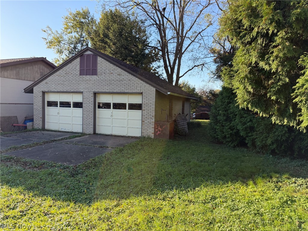 1516 Milford Street NE Canton OH 44714