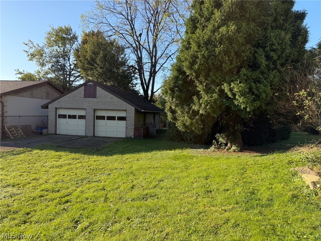 1516 Milford Street NE Canton OH 44714