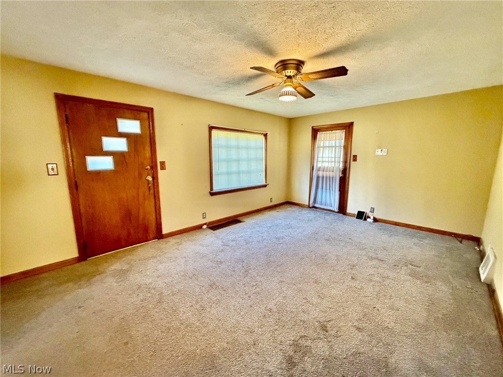 1516 Milford Street NE Canton OH 44714