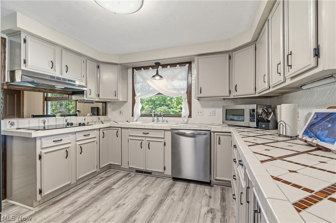1171 Lindy Lane NW Carrollton OH 44615