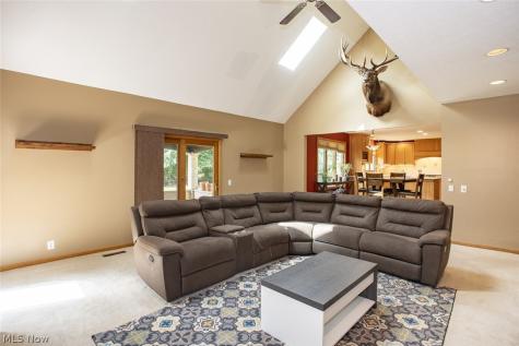 3815 W Sweet Briar Drive Medina OH 44256