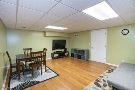 3815 W Sweet Briar Drive Medina OH 44256