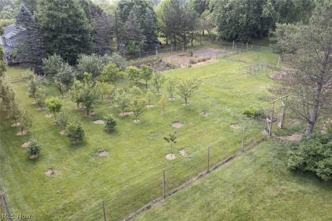 3815 W Sweet Briar Drive Medina OH 44256