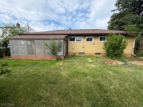 149 Parkway Drive Eastlake OH 44095