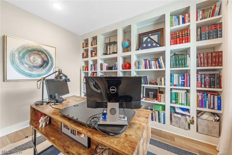 39154 Mcintosh Place Avon OH 44011