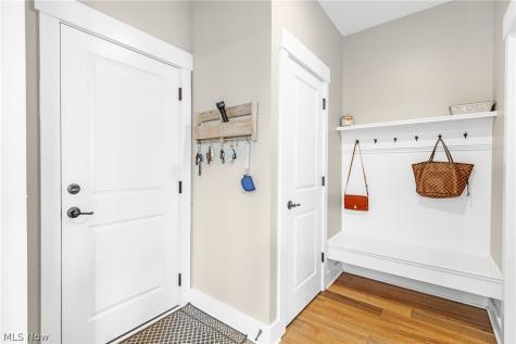 39154 Mcintosh Place Avon OH 44011