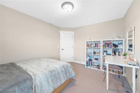 39154 Mcintosh Place Avon OH 44011