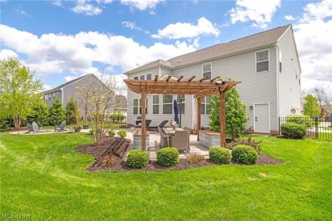 39154 Mcintosh Place Avon OH 44011