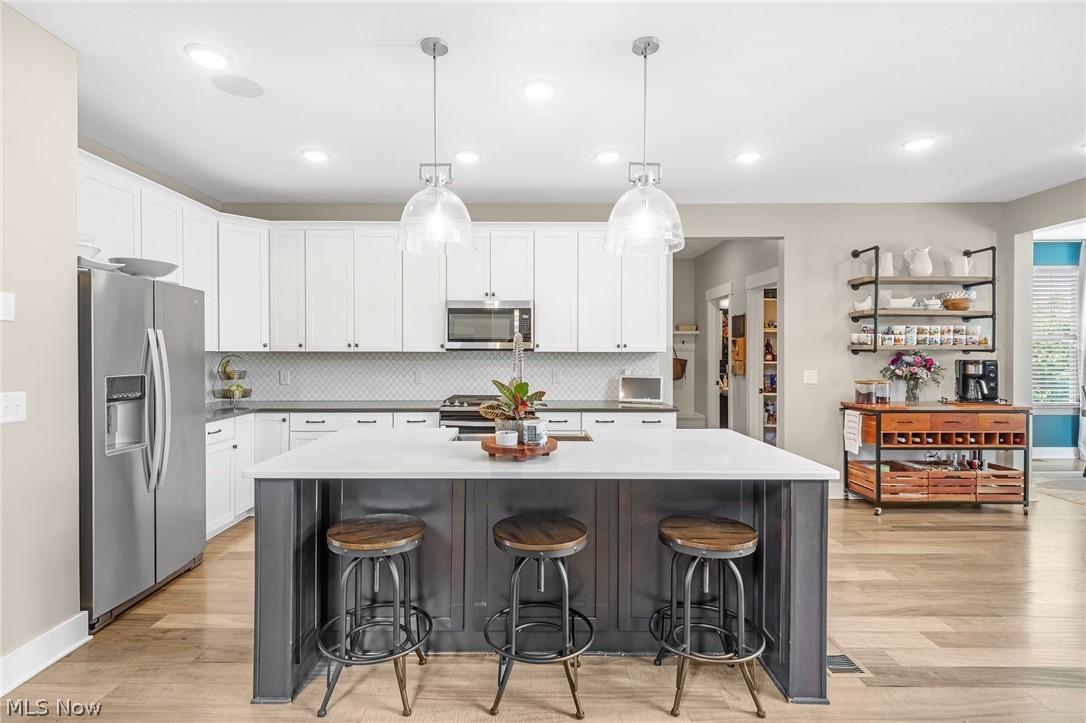 39154 Mcintosh Place Avon OH 44011