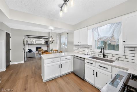 381 Fawnwood Drive Tallmadge OH 44278