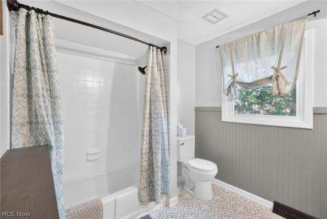 381 Fawnwood Drive Tallmadge OH 44278