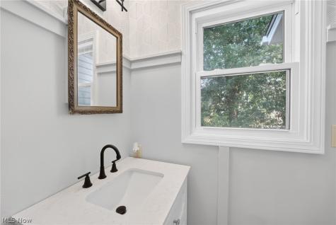 381 Fawnwood Drive Tallmadge OH 44278