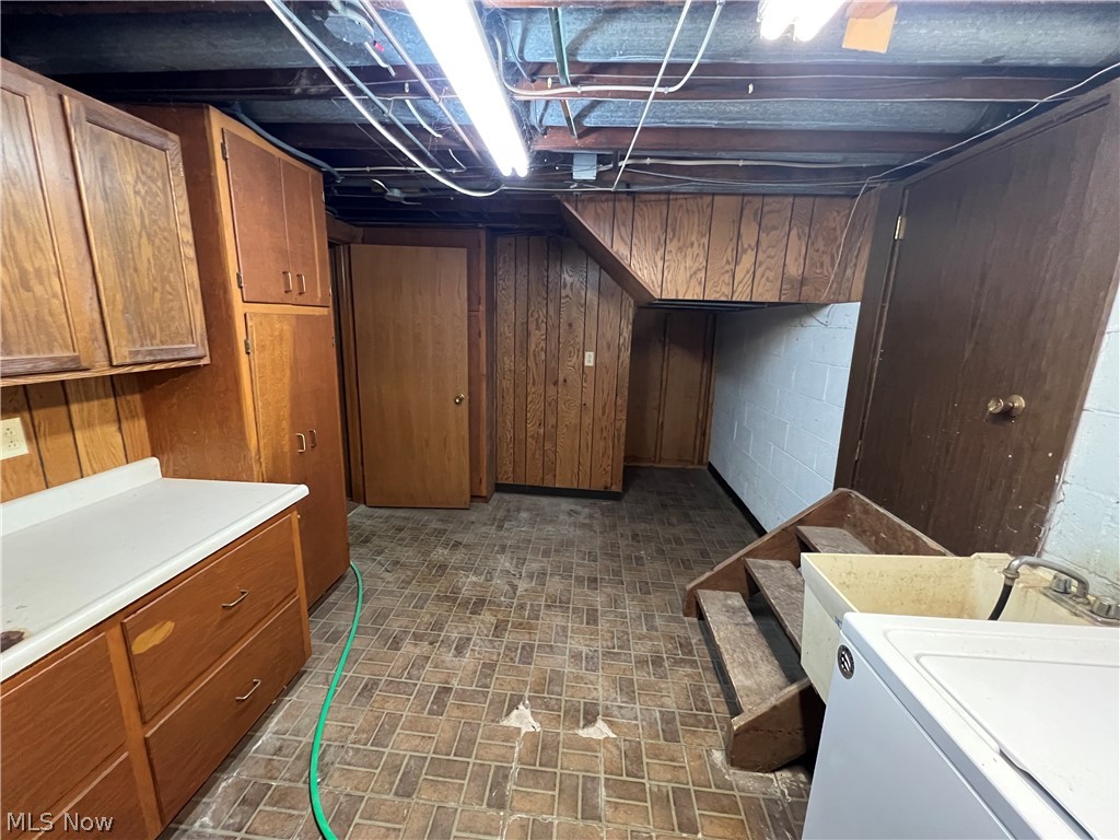 2111 Burbank Avenue Youngstown OH 44509
