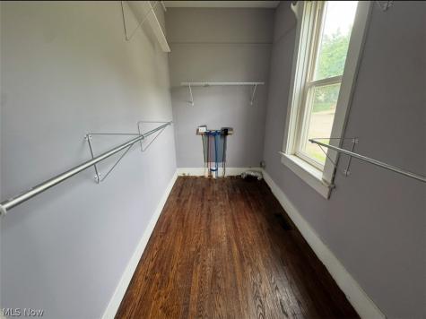 323 5th Street Lowell OH 45744