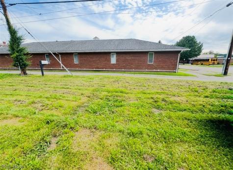 323 5th Street Lowell OH 45744