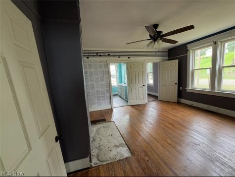 323 5th Street Lowell OH 45744