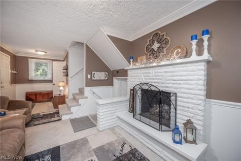 2209 Auberry Drive Akron OH 44312