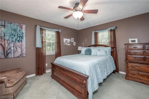 2209 Auberry Drive Akron OH 44312