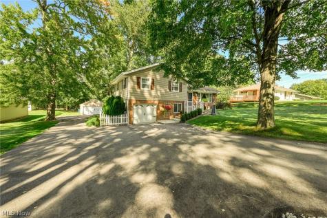 2209 Auberry Drive Akron OH 44312