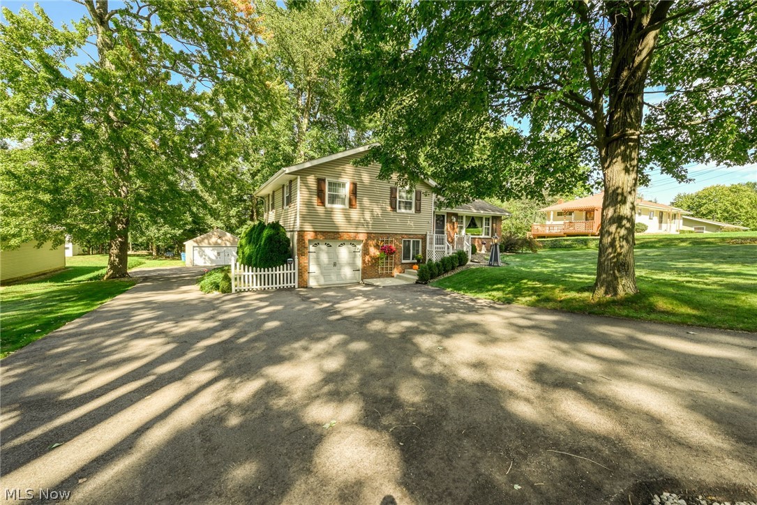 2209 Auberry Drive Akron OH 44312