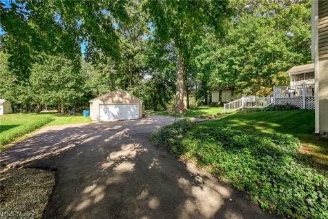 2209 Auberry Drive Akron OH 44312
