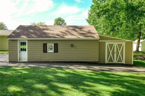 2209 Auberry Drive Akron OH 44312
