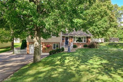 2209 Auberry Drive Akron OH 44312