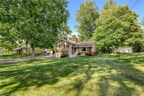 2209 Auberry Drive Akron OH 44312