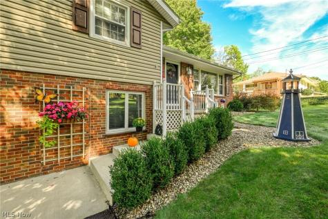 2209 Auberry Drive Akron OH 44312