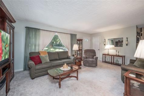 2209 Auberry Drive Akron OH 44312