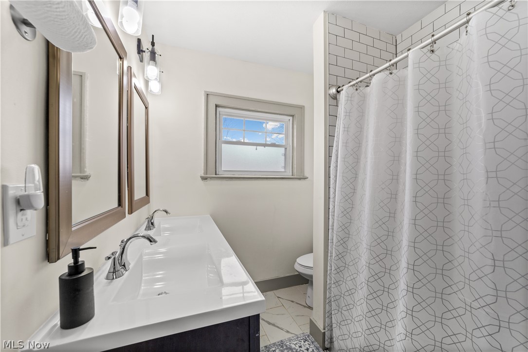 3180 Sycamore Road Cleveland Heights OH 44118