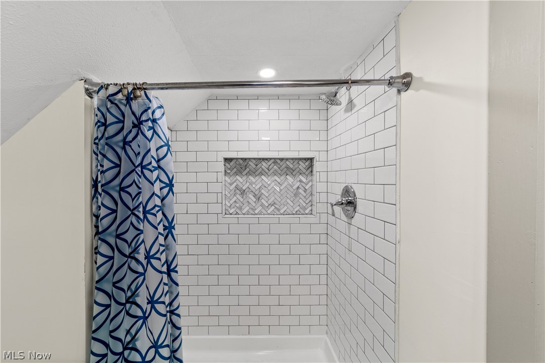 3180 Sycamore Road Cleveland Heights OH 44118